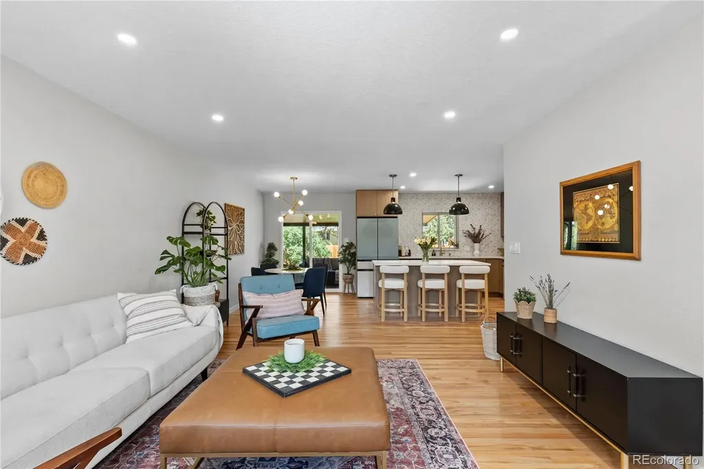 954 S Ivy Street Denver CO 80224