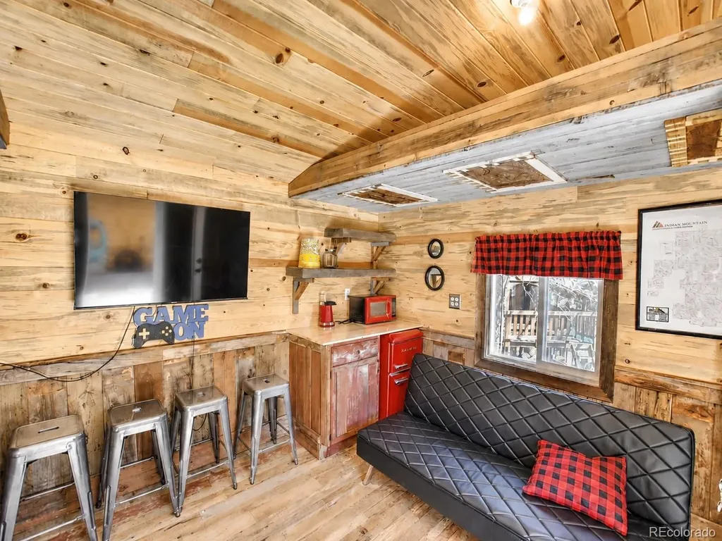 53 Warpath Road Como CO 80432