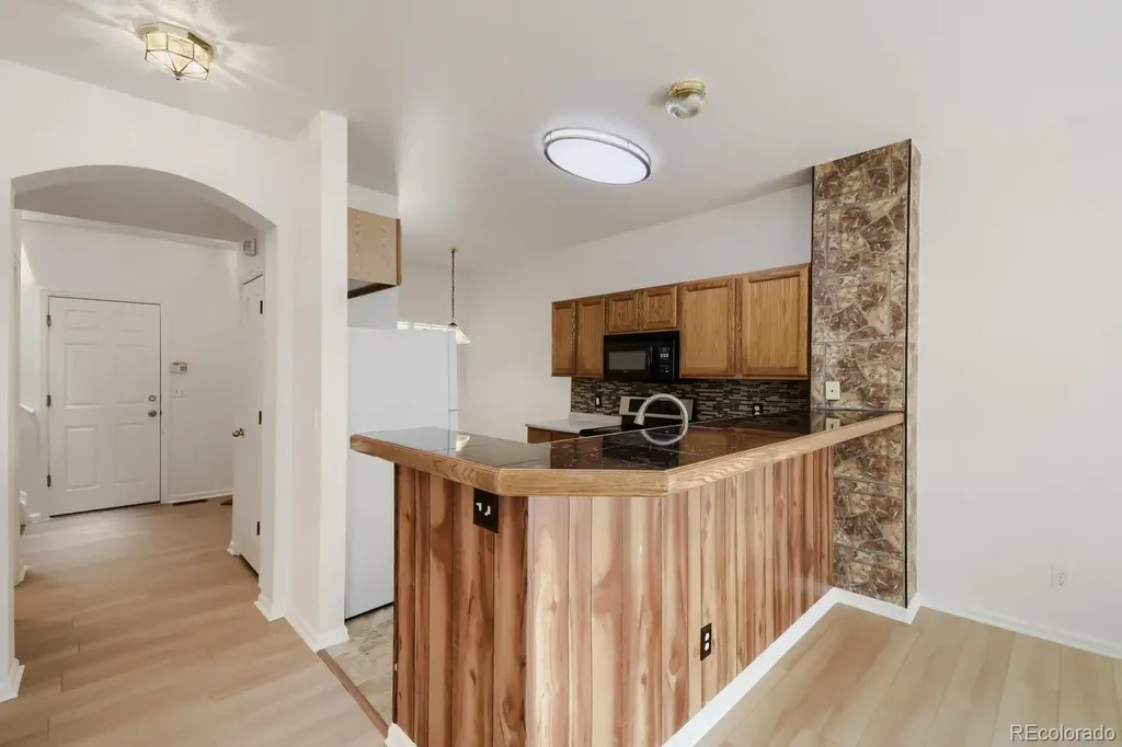 12324 E 2nd Drive Aurora CO 80011