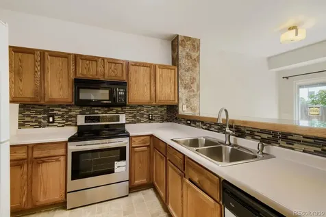 12324 E 2nd Drive Aurora CO 80011
