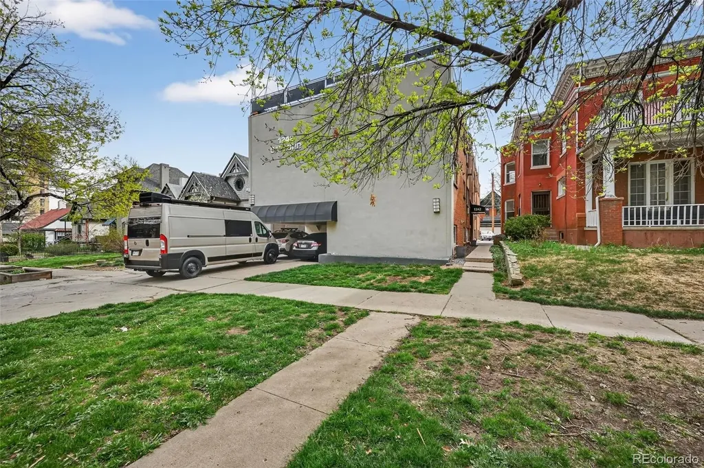 1242 Gaylord Street Denver CO 80206