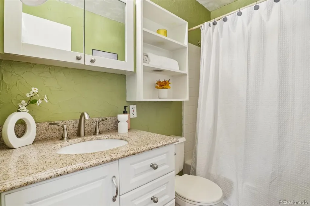 6321 Oak Court Arvada CO 80004