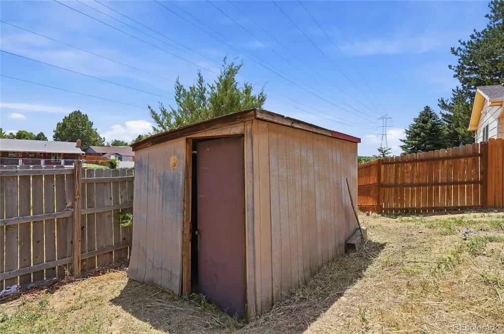 16738 E Bails Place Aurora CO 80017