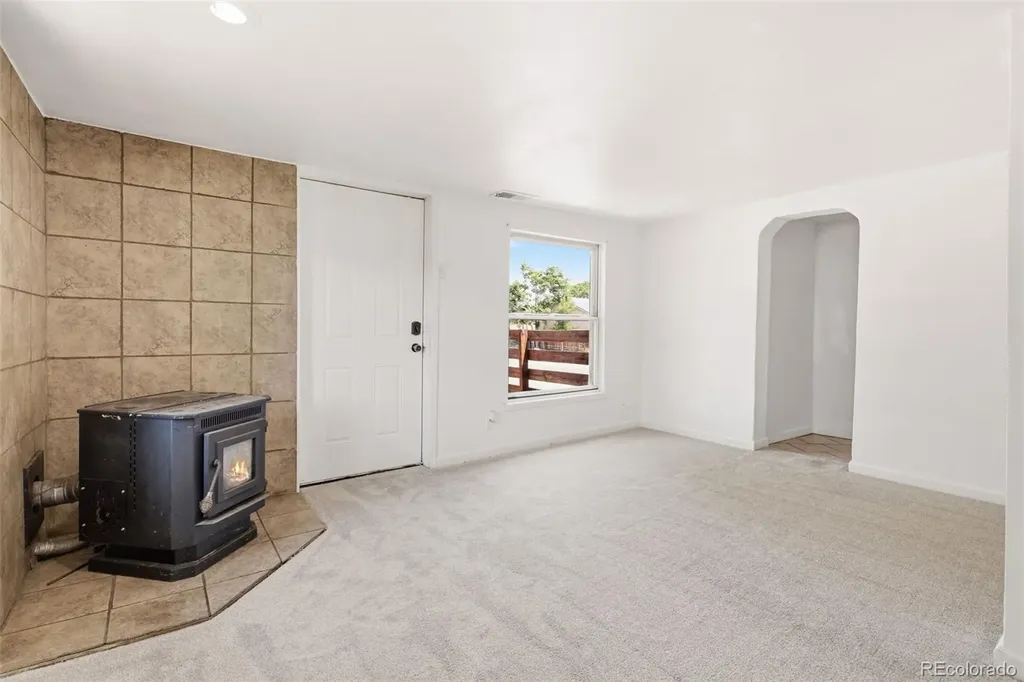 6740 E 76th Place Commerce City CO 80022