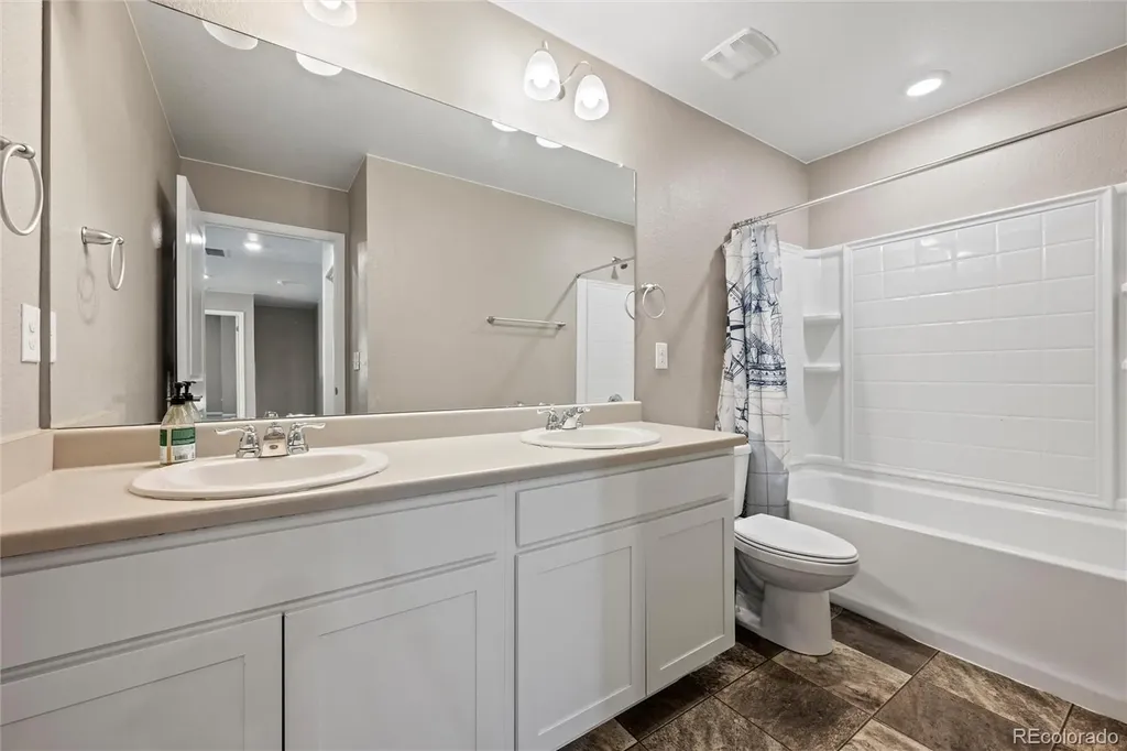 27089 E Cedar Avenue Aurora CO 80018