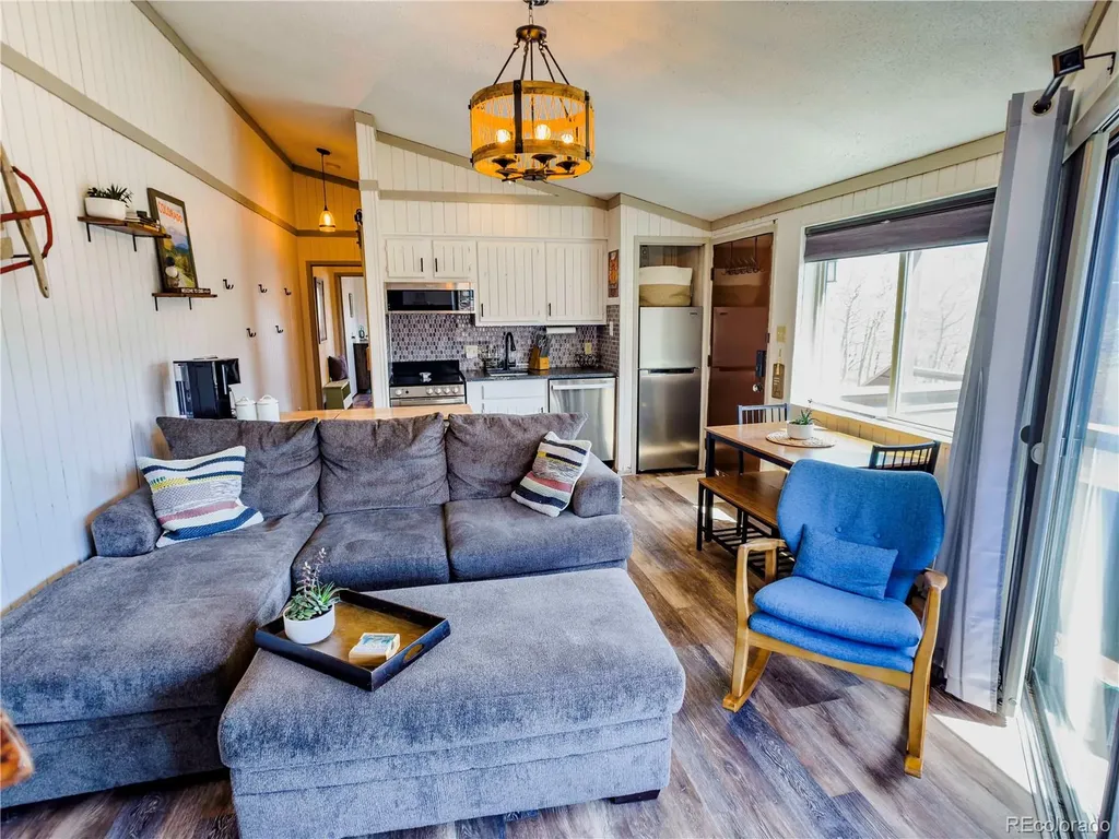 1420 Panadero Avenue La Veta CO 81055