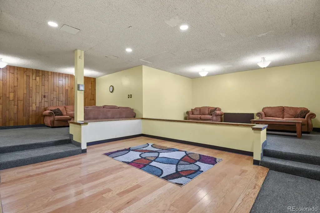 1250 Golden Circle Golden CO 80401