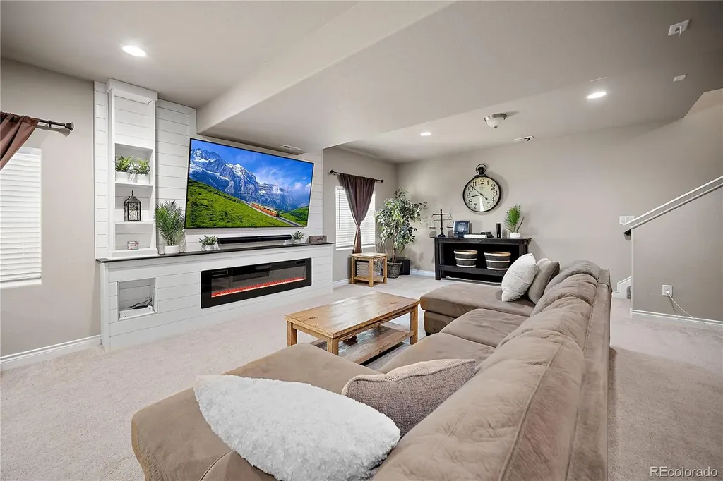 7394 Rim Bluff Lane Colorado Springs CO 80927