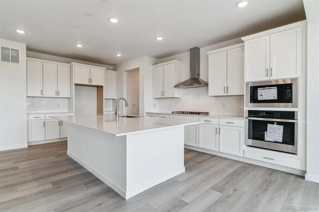 25254 E Warren Place Aurora CO 80018