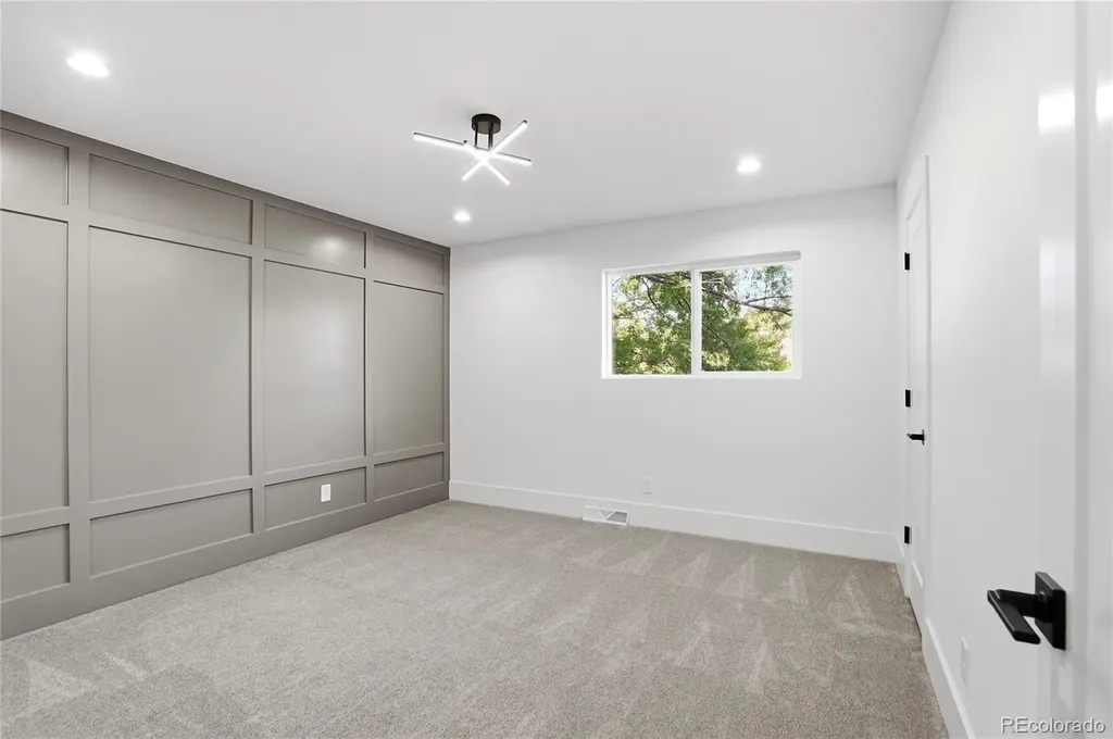 3645 S Poplar Street Denver CO 80237