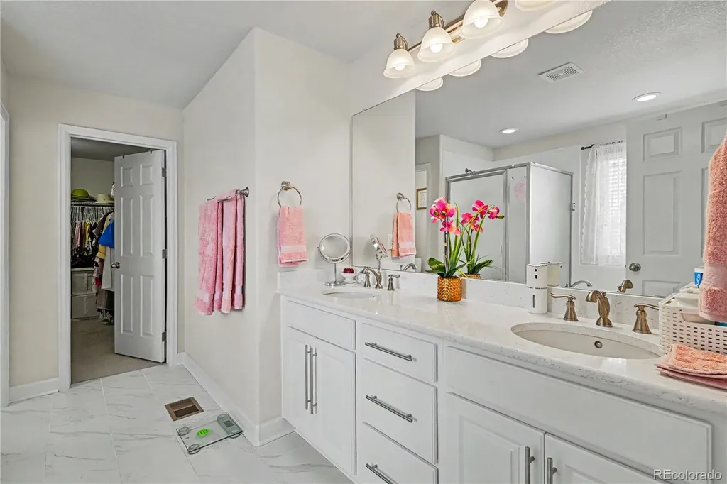 25064 E Archer Place Aurora CO 80018