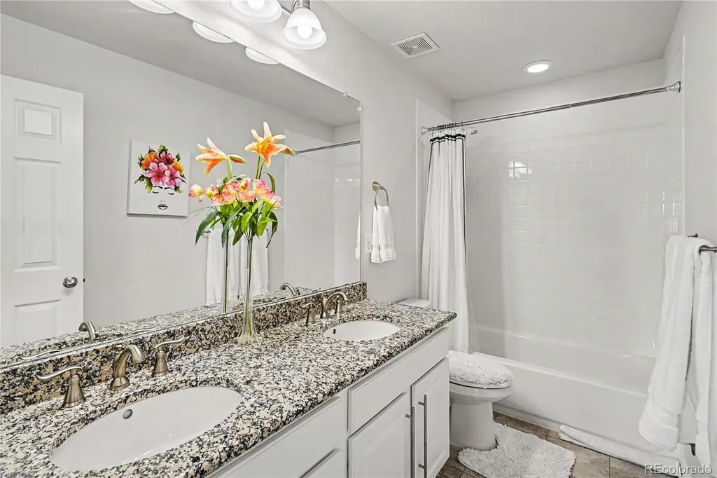 25064 E Archer Place Aurora CO 80018