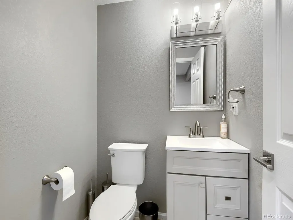 10235 Alexa Lane Highlands Ranch CO 80130