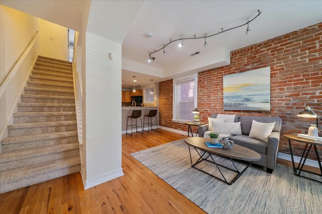 1576 N Franklin Street Denver CO 80218