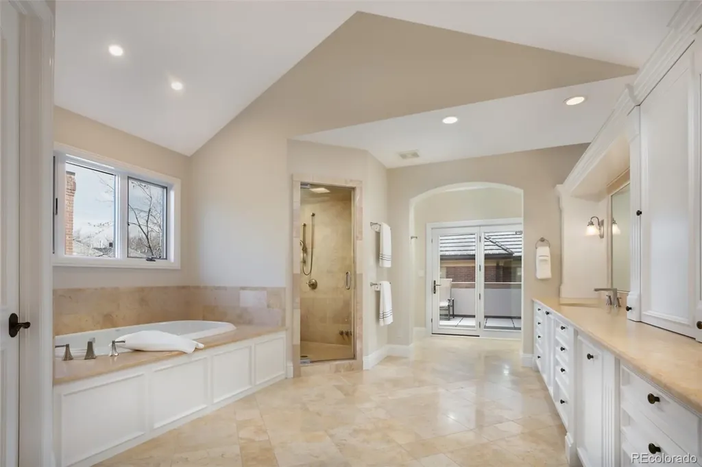 444 Saint Paul Street Denver CO 80206