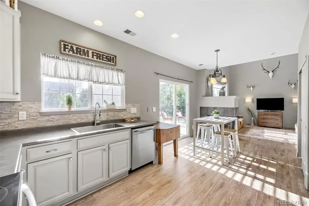 185 Falmouth Street Castle Rock CO 80104