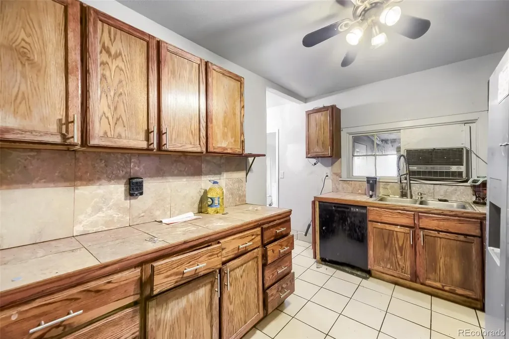 6330 E 54th Avenue Commerce City CO 80022