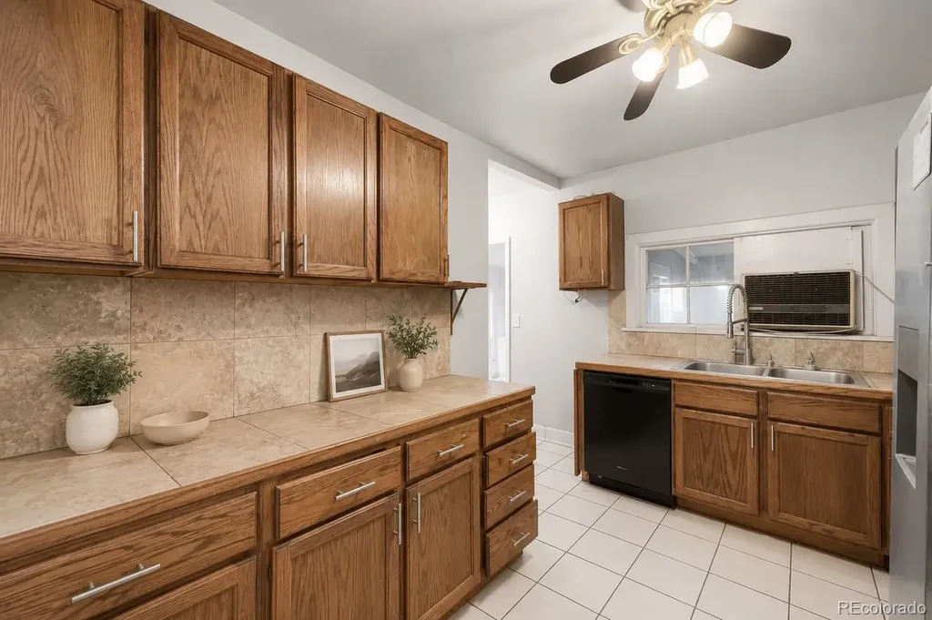 6330 E 54th Avenue Commerce City CO 80022