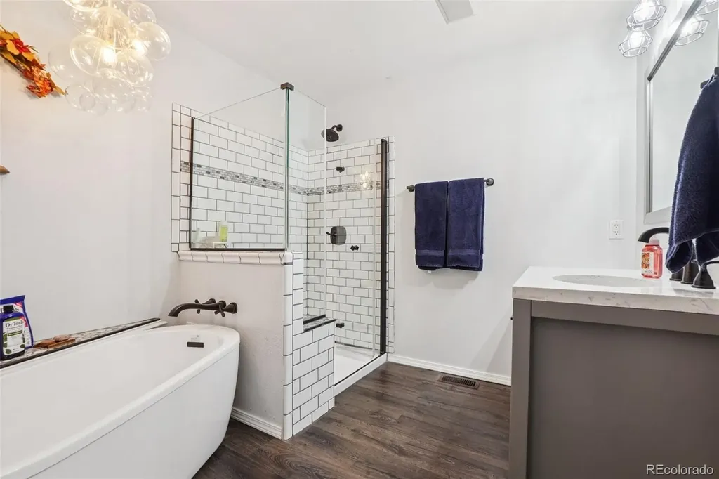 5290 E Kensington Avenue Castle Rock CO 80104