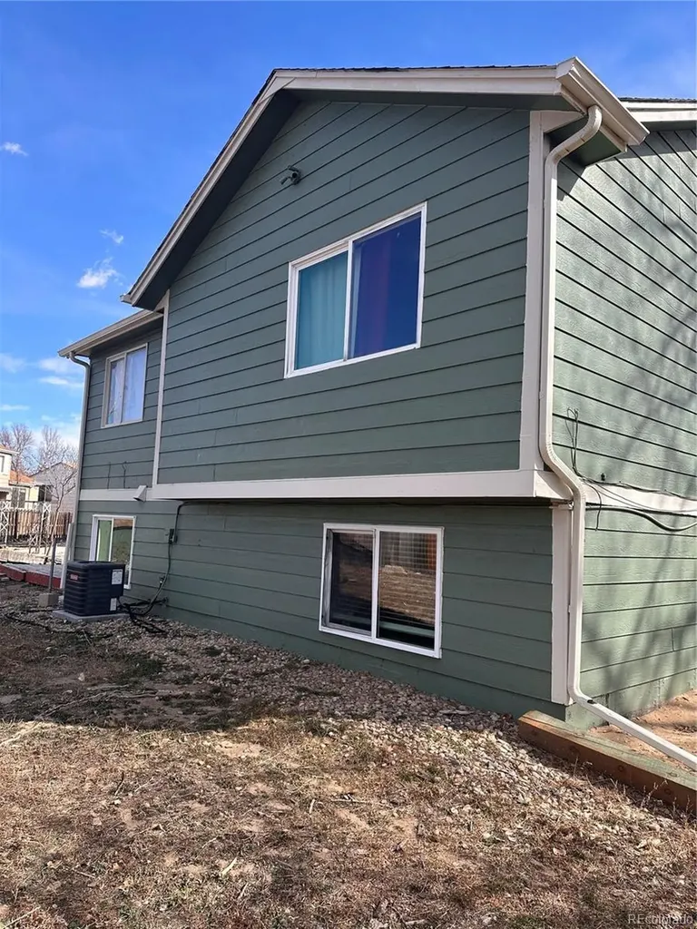 20927 Kelly Place Denver CO 80249