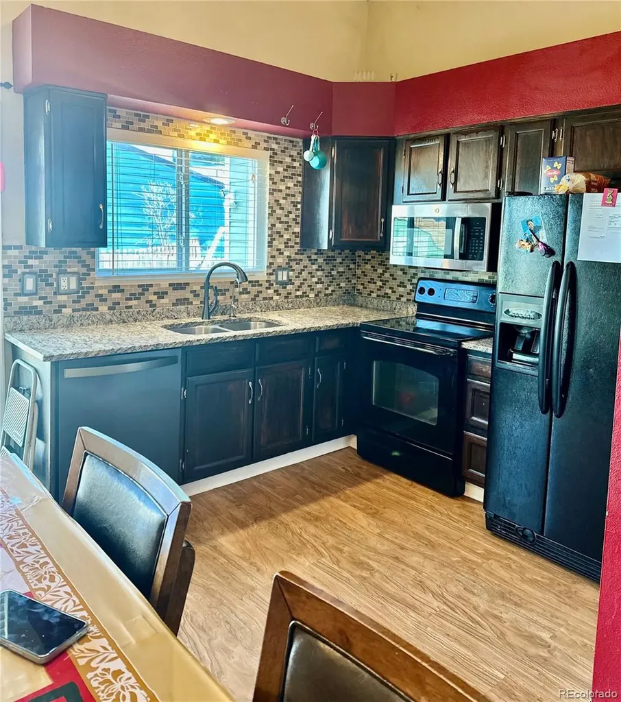 20927 Kelly Place Denver CO 80249