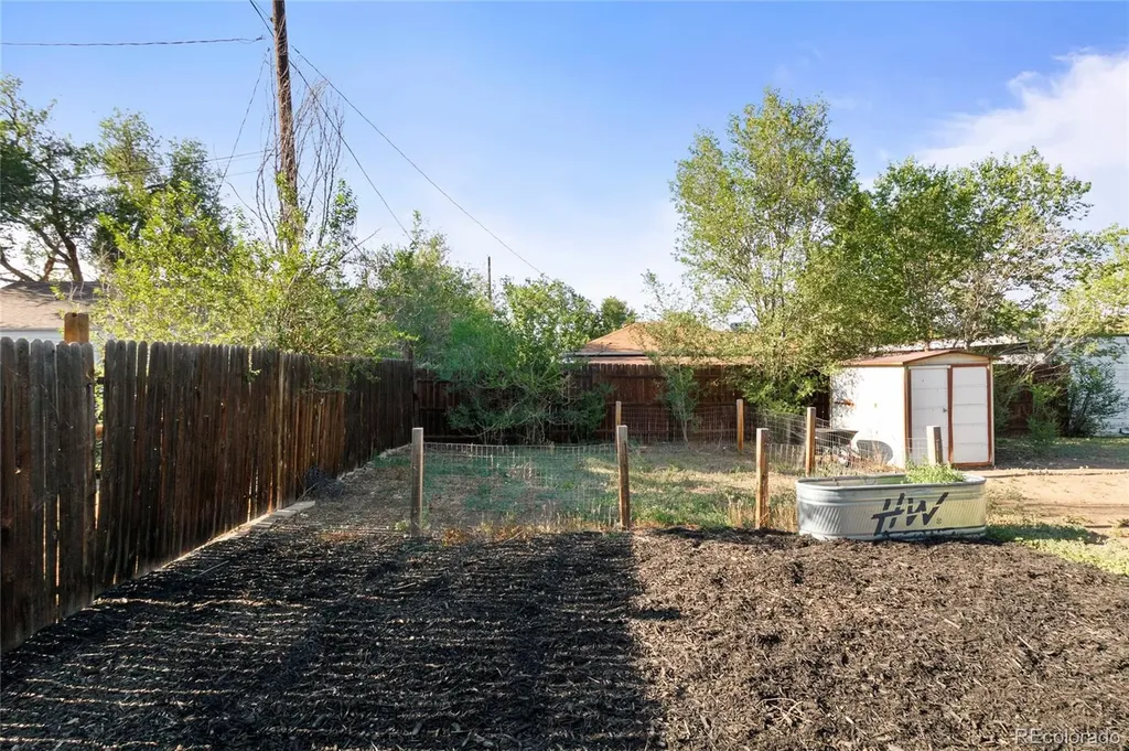 5371 Julian Street Denver CO 80221