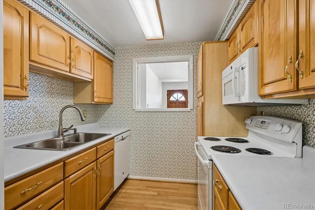 2922 W Layton Avenue Englewood CO 80110