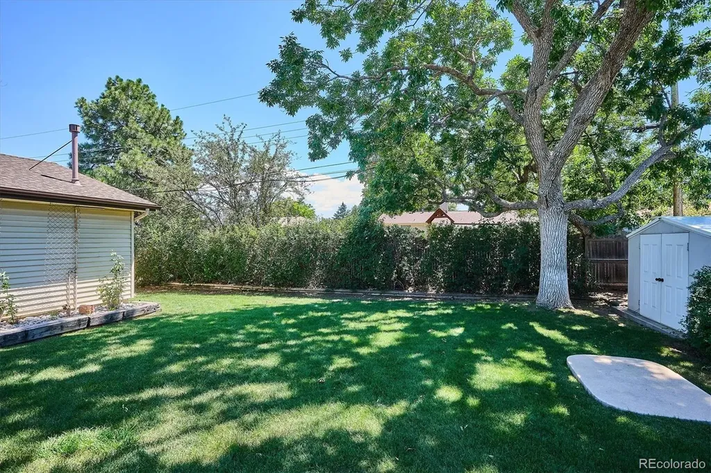 2922 W Layton Avenue Englewood CO 80110