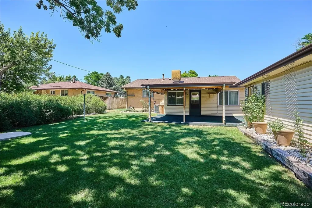 2922 W Layton Avenue Englewood CO 80110