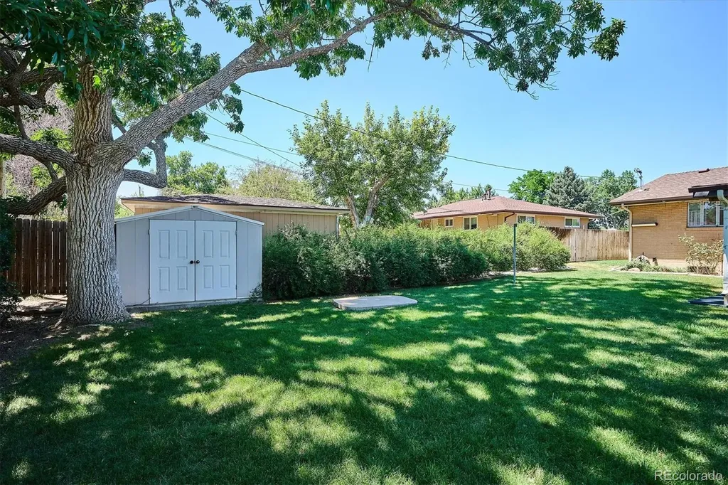 2922 W Layton Avenue Englewood CO 80110