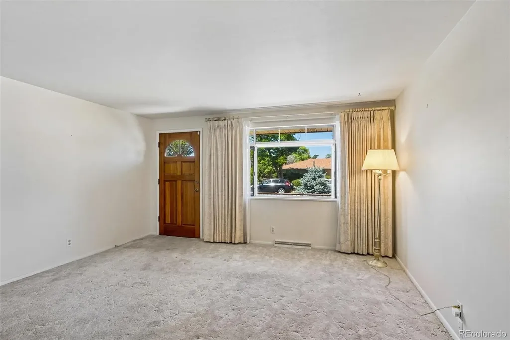 2922 W Layton Avenue Englewood CO 80110