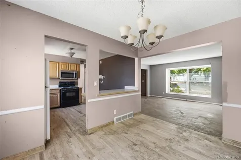 1404 S Vaughn Circle Aurora CO 80012