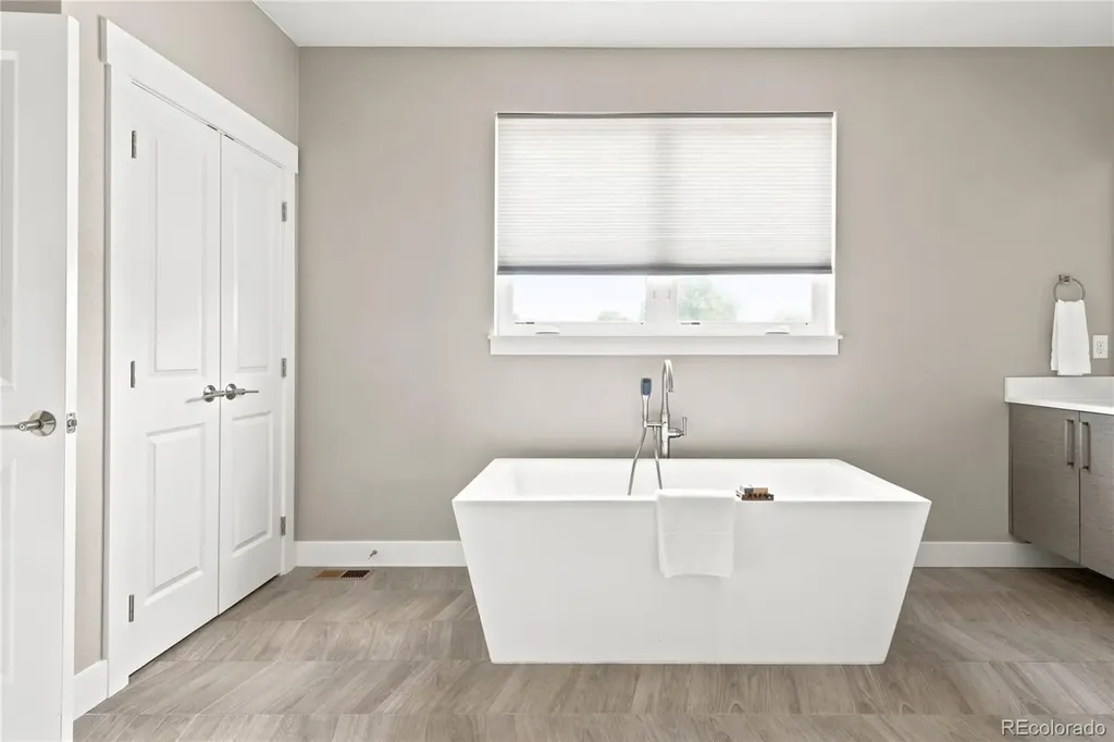 5692 Zuni Court Denver CO 80221