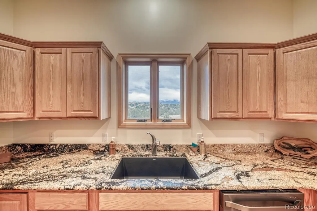 6920 Co-96 Westcliffe CO 81252