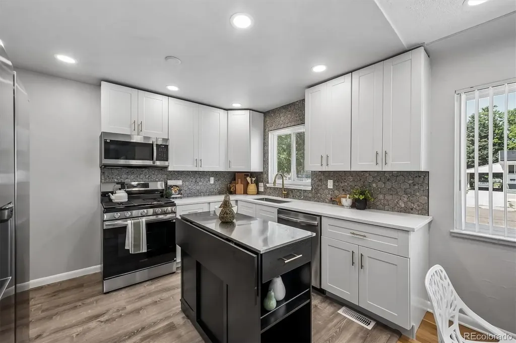 3158 S Fox Street Englewood CO 80110