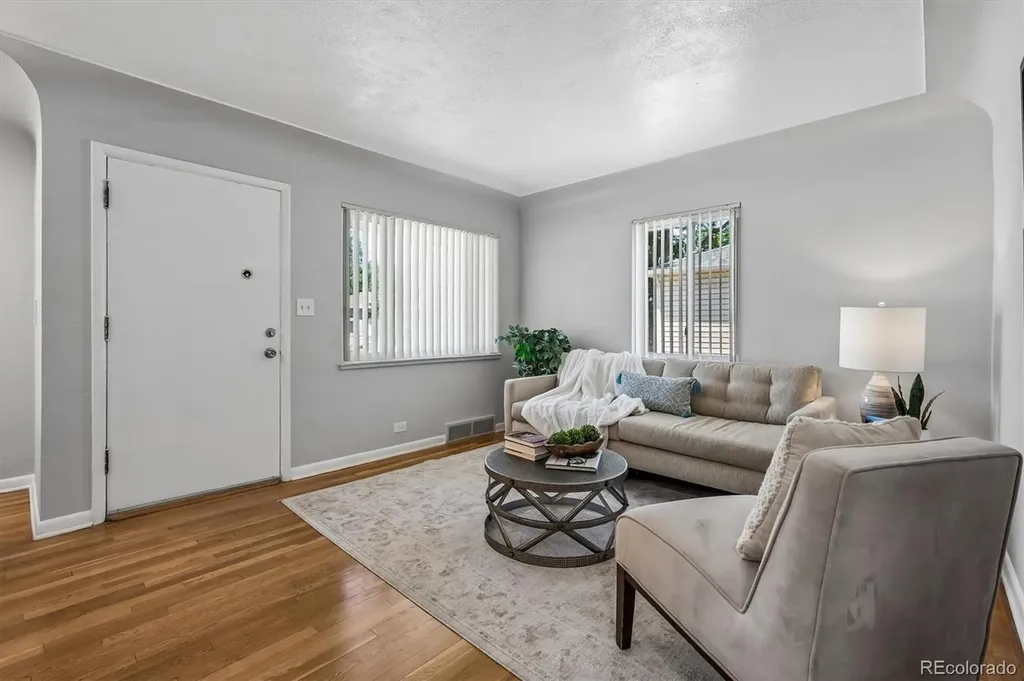 3158 S Fox Street Englewood CO 80110
