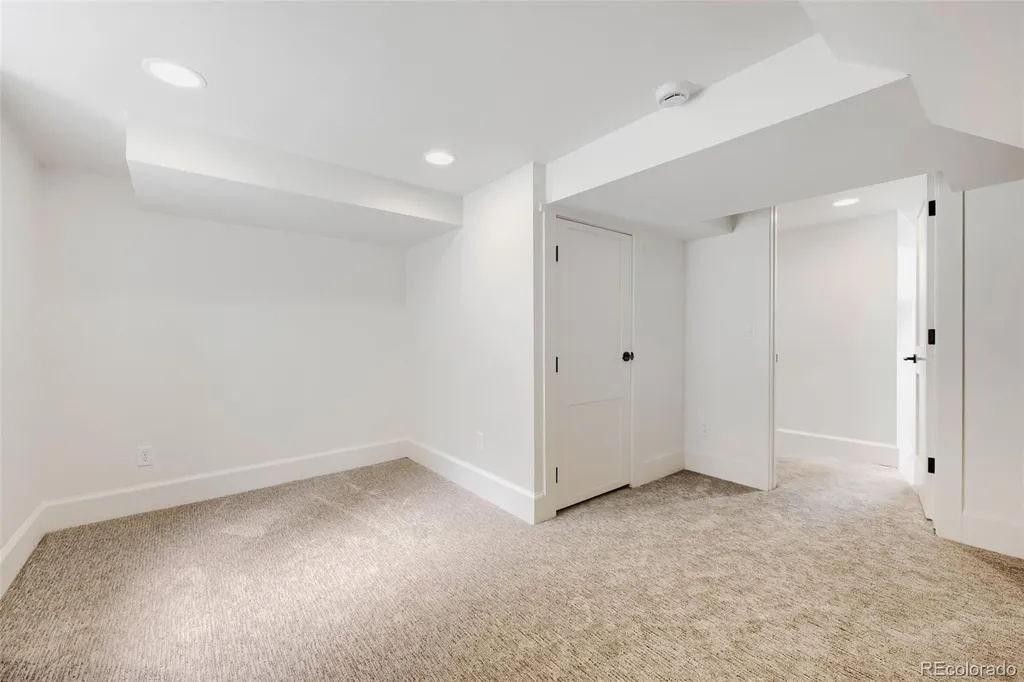 1274 Hudson Street Denver CO 80220