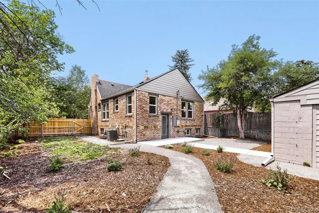 1274 Hudson Street Denver CO 80220