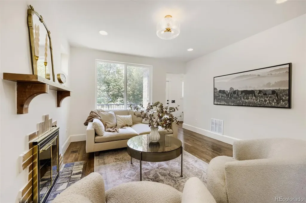 1274 Hudson Street Denver CO 80220