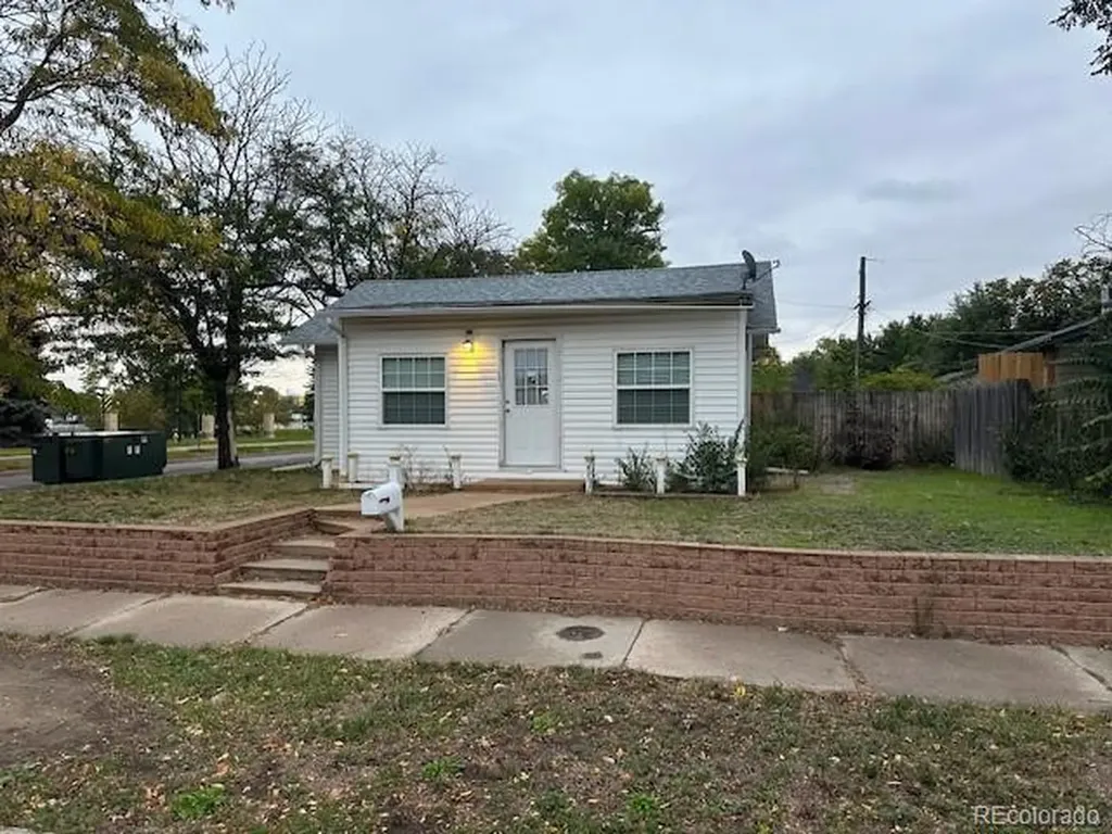 4990 Hooker Street Denver CO 80221