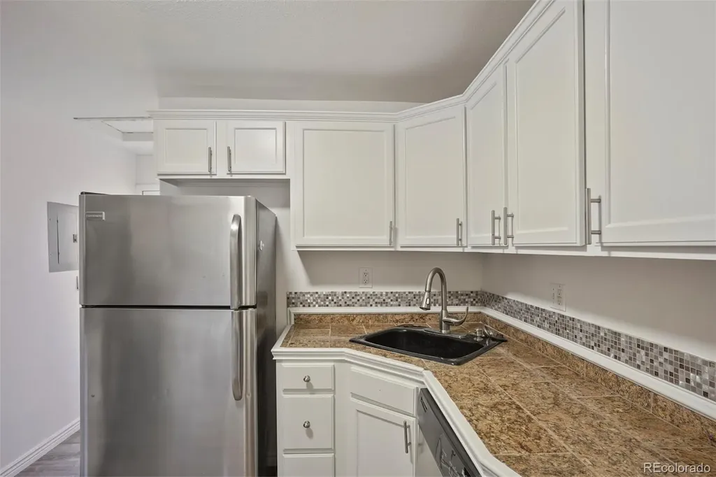 3089 W 18th Avenue Denver CO 80204