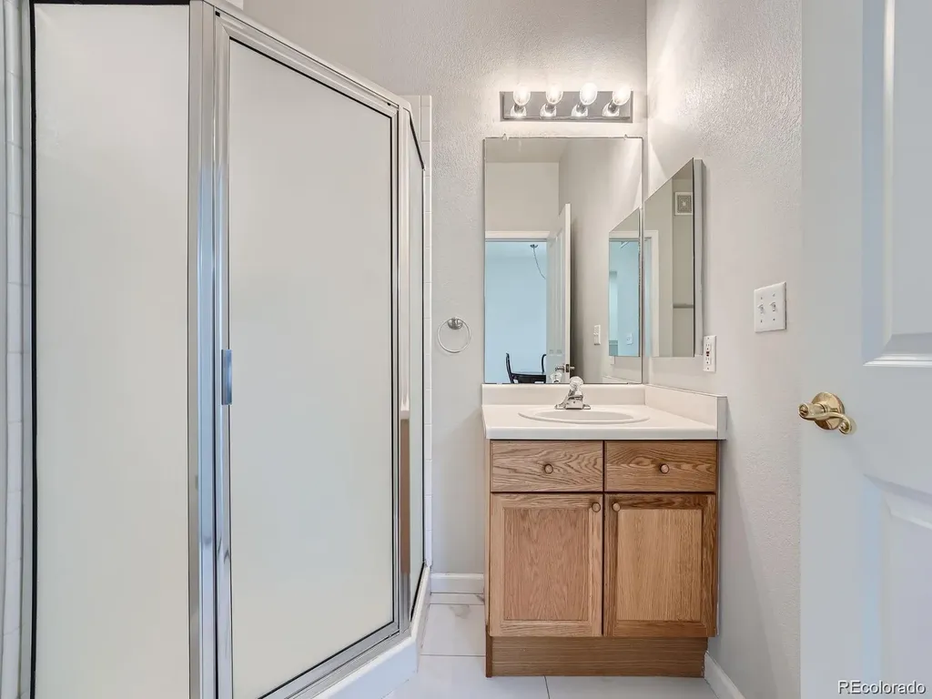 3912 S Carson Street Aurora CO 80014