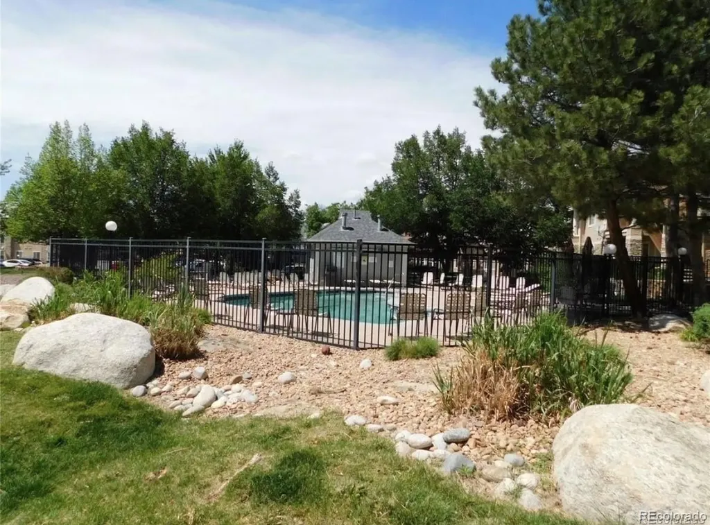 3912 S Carson Street Aurora CO 80014