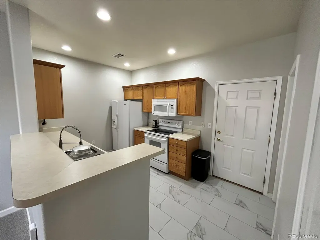 3912 S Carson Street Aurora CO 80014