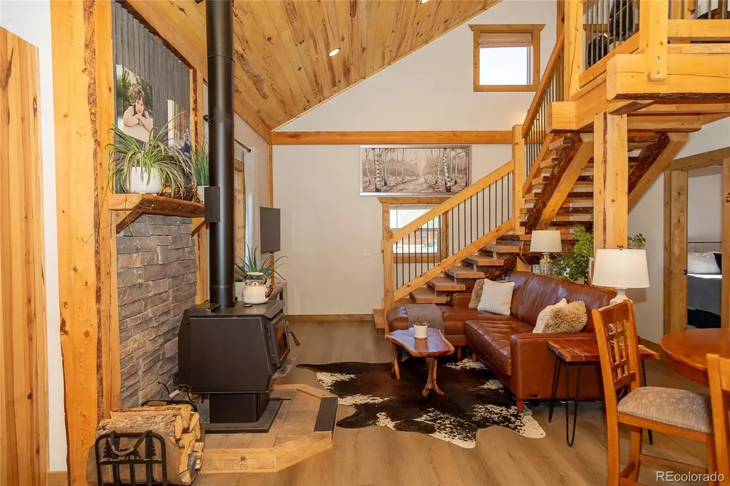 448 Homestake Drive Creede CO 81130