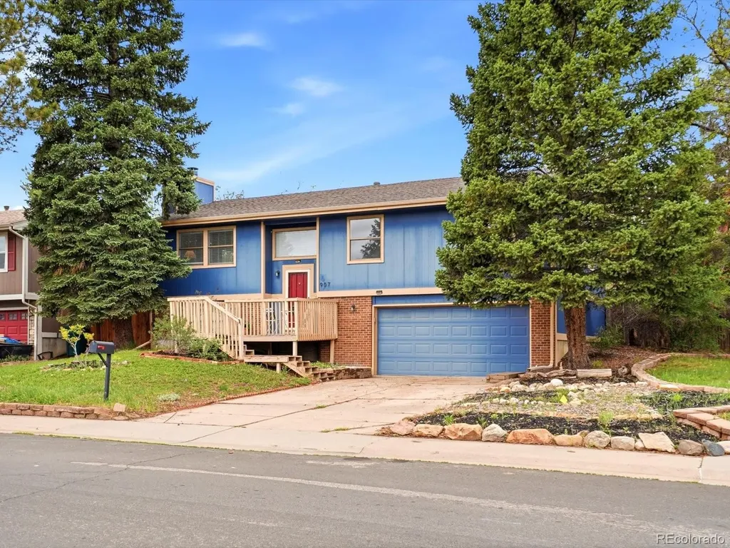 907 S Salida Street Aurora CO 80017