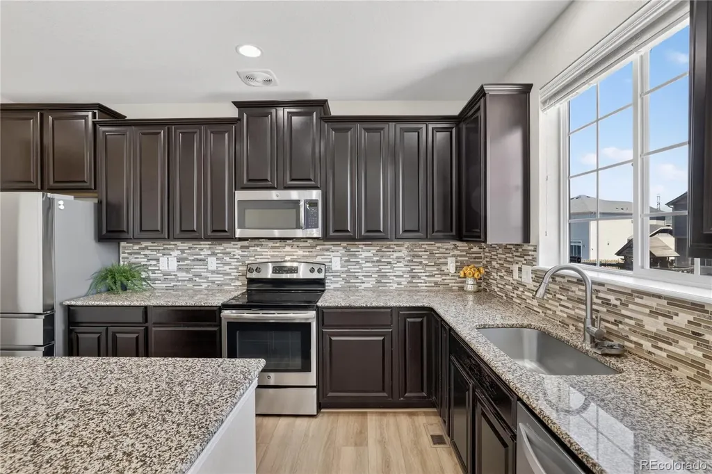 22 N Newcastle Court Aurora CO 80018