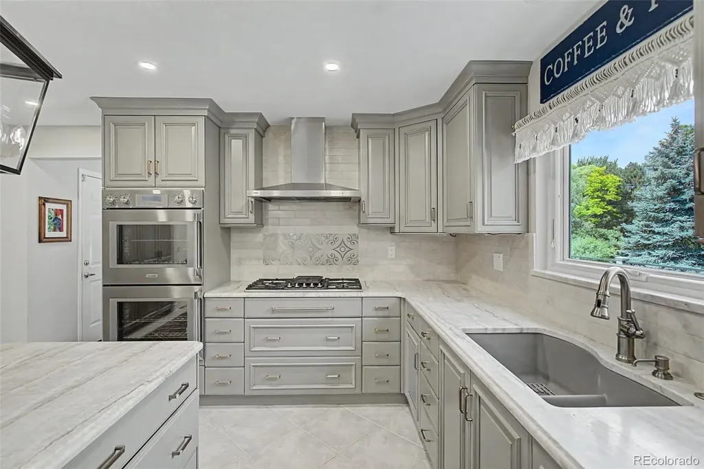 216 W Cheyenne Mountain Boulevard Colorado Springs CO 80906