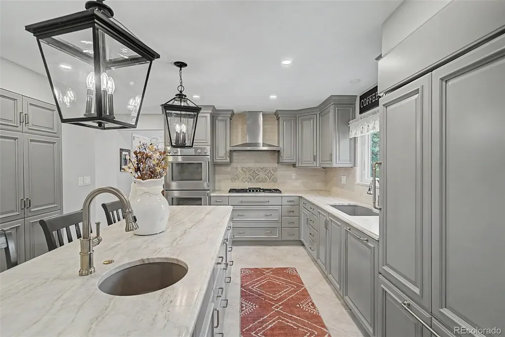 216 W Cheyenne Mountain Boulevard Colorado Springs CO 80906