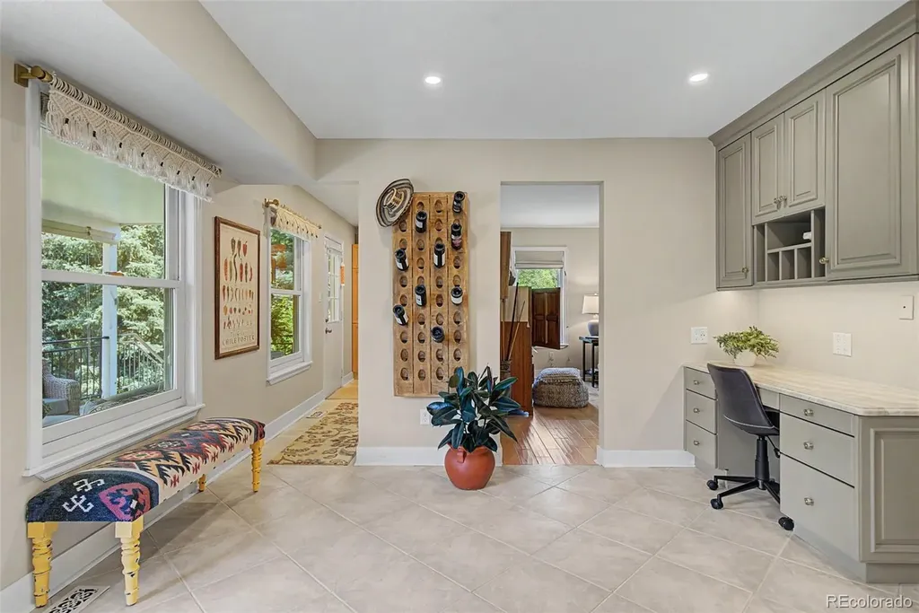 216 W Cheyenne Mountain Boulevard Colorado Springs CO 80906